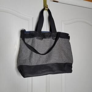 Tom's bag Gray and black large tote Felt  Shoulder and Handheld straps TRAVEL